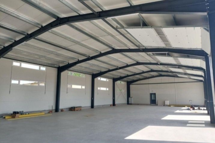 Vand hale metalice la super preț-calitate