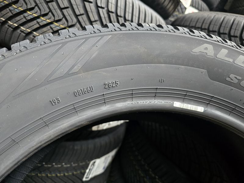235/55/19 PIRELLI 4бр