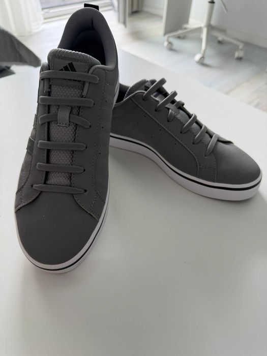 Adidas VS Pace - marimea 42 - stare foarte buna