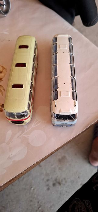 Ретро автобус играчка