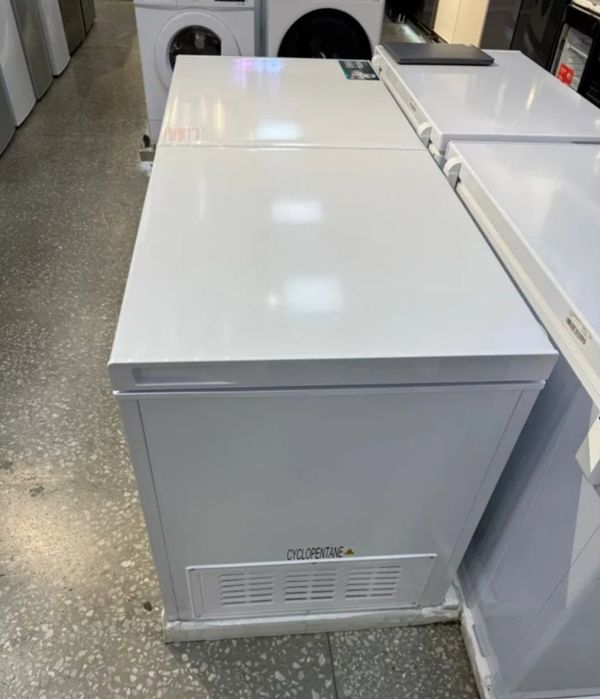 Морозильник Hisense 400  литров