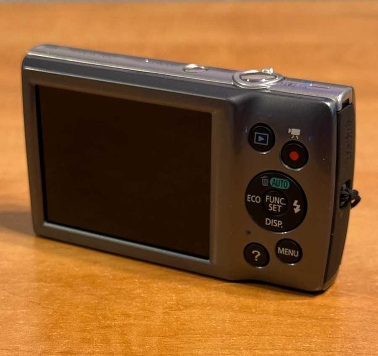 Canon IXUS 160 20MP, zoom optic 8x, card 16GB, cutie originala
