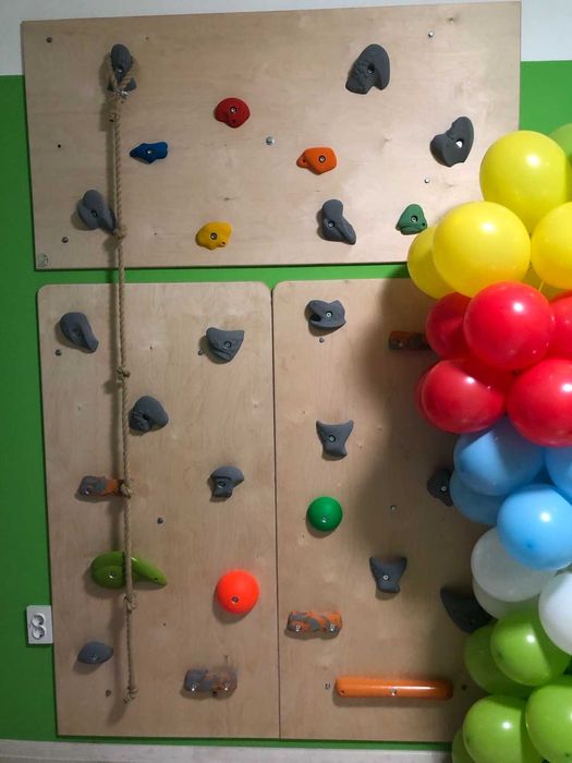 Стена за катерене, хватки за катерене