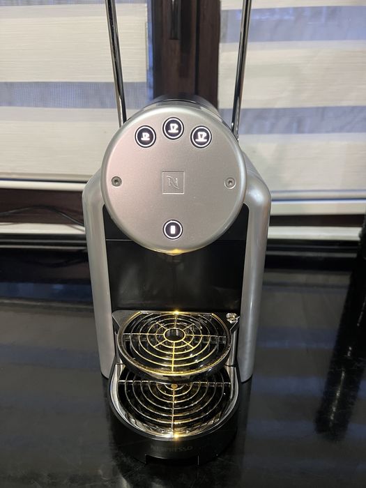Espressor nespresso zenius profesional