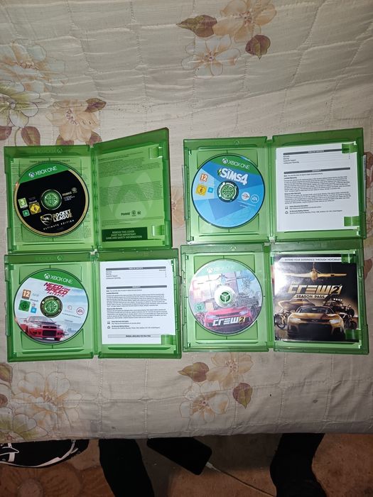 Vând sau schimb jocuri de Xbox One cu jocuri de PS3, cu carcasa și apr