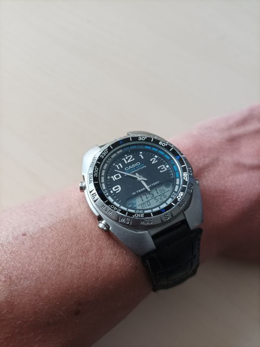 Ceas Casio vintage pentru pescari sau vânători