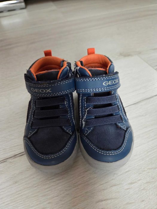 Бебешки кецове GEOX