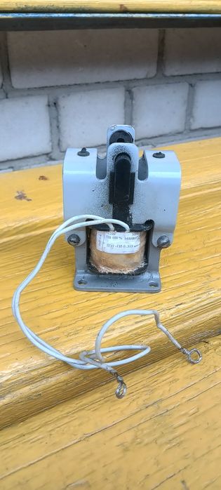 Электромагнит 33-4