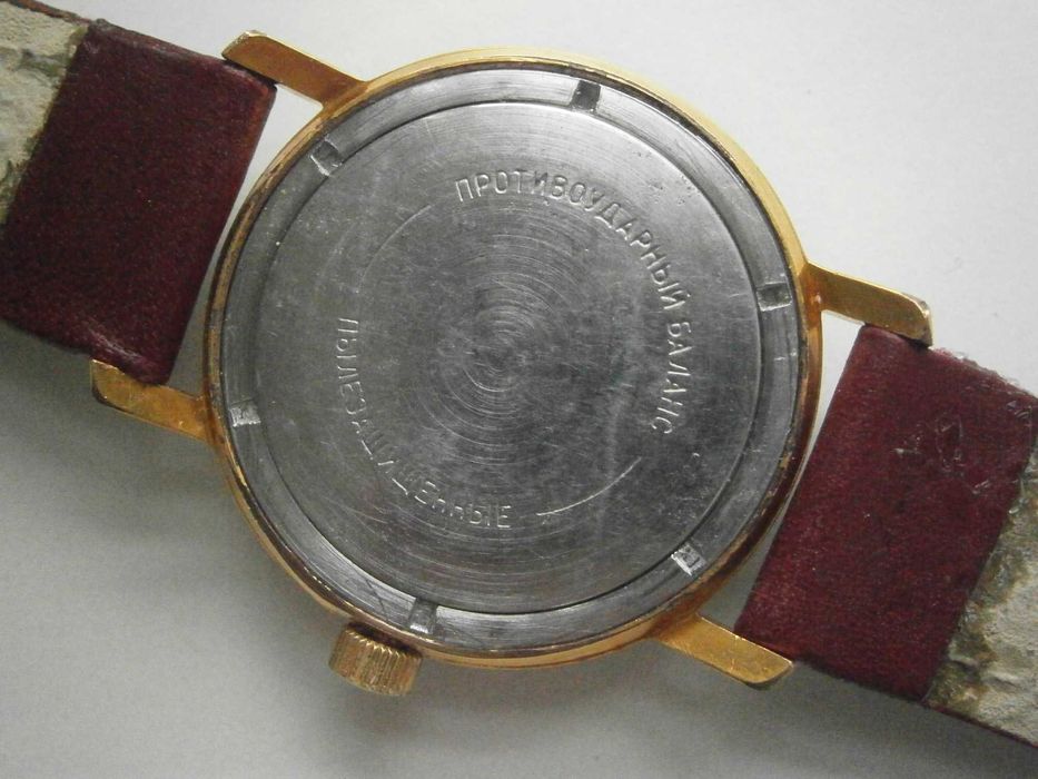 WOSTOK cal. 2605, 17 jewels, Au 10, USSR – малки секунди + дата! ТОП!