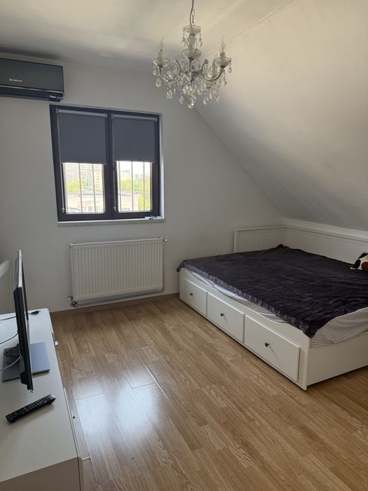 De inchiriat apartament 3 camere - Pacii