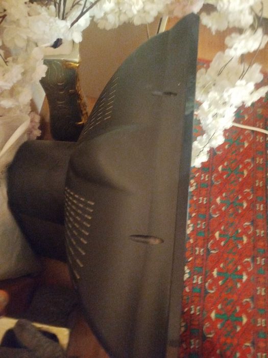 Телевизор цветной, магнитофон