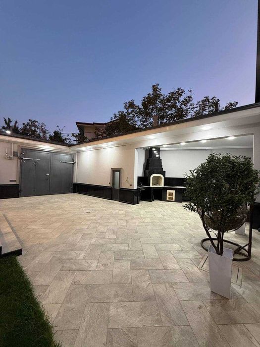 Продается Дом Академгородок 2,6 соток 350 кв.м.