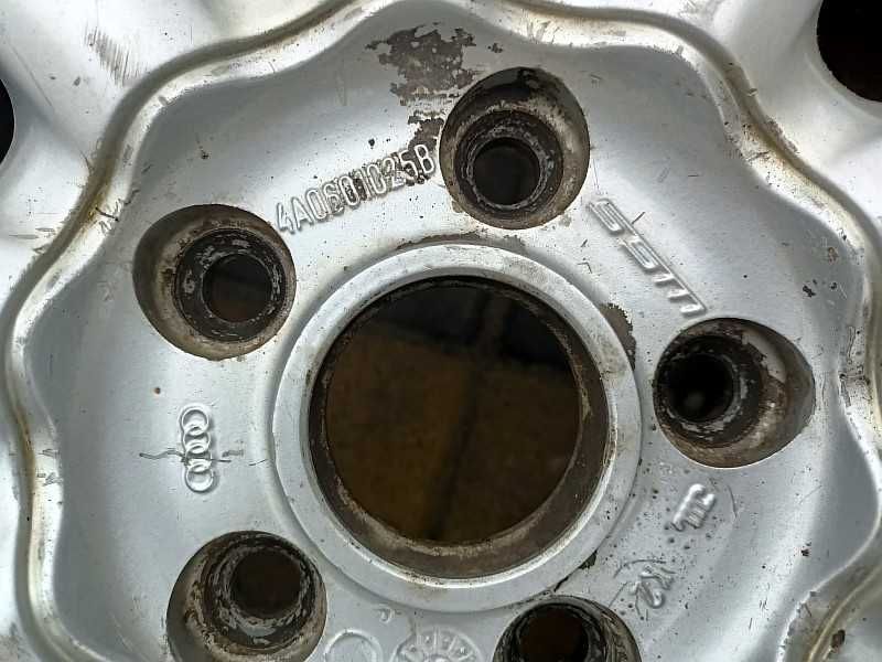 Продам оригинальные легкосплавные диски на Audi