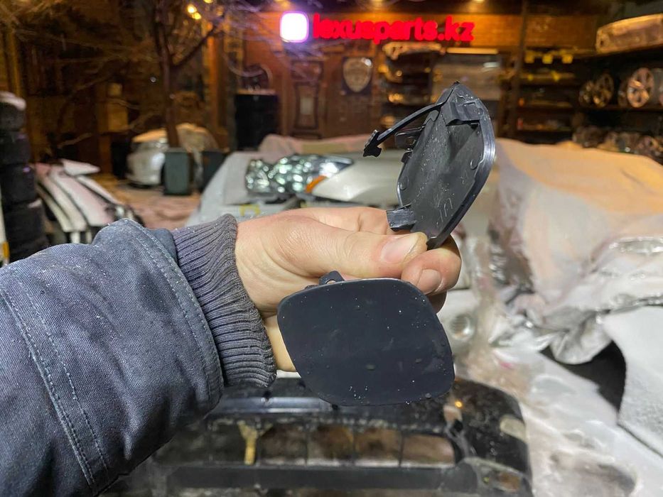 Заглушки в бампер RX330