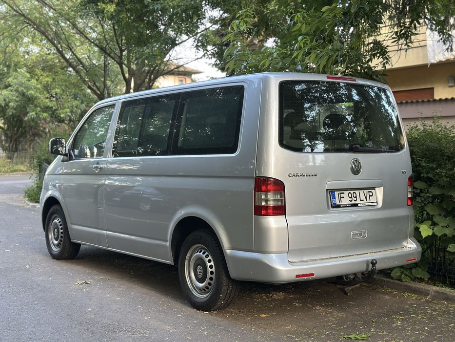 Volkswagen Caravelle 1.9 TDI 8+1 Locuri