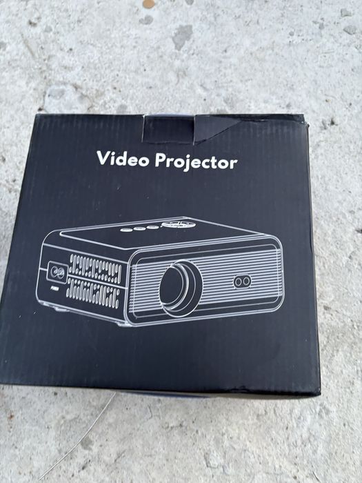 Mini proiector