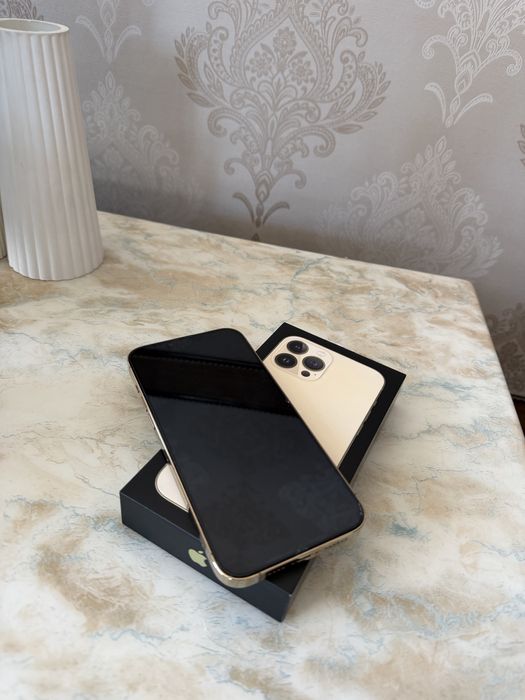 iPhone 13 Pro Max, 256 GB.