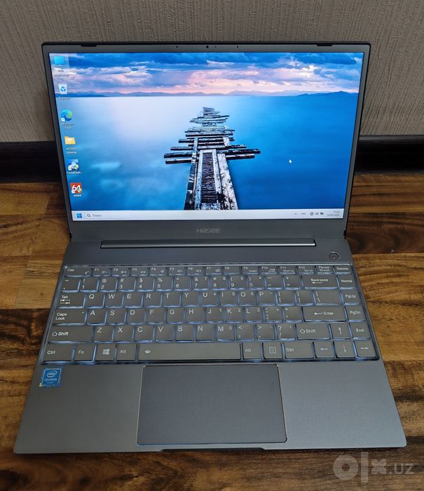 Celeron 5205u/256gb ssd/8gb ddr4/корпус металл/аккумулятор отличный