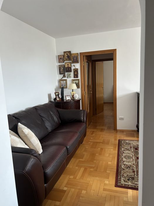Proprietar vând apartament 3 camere Iancului
