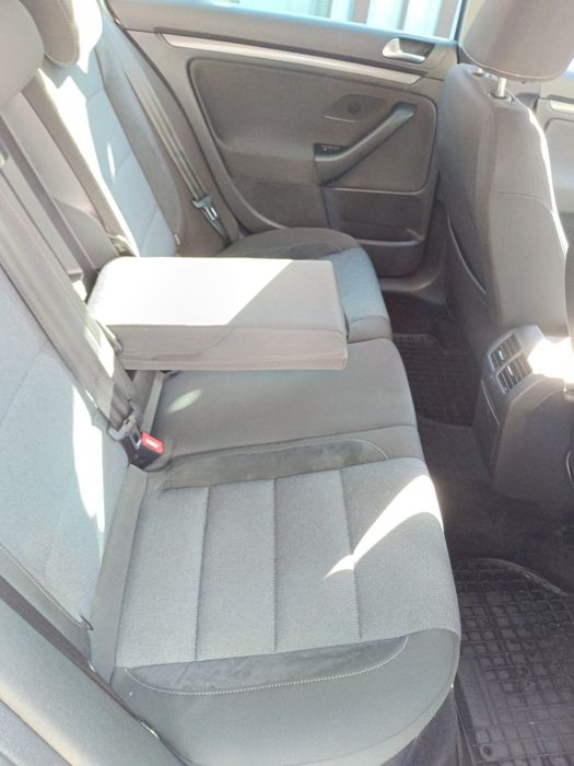 Volkswagen golf 6 combi argintiu 2012 model DPF Style de lux 1.6 TDI