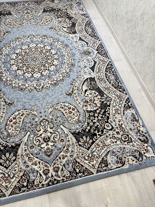 Продам ковёр 2*3