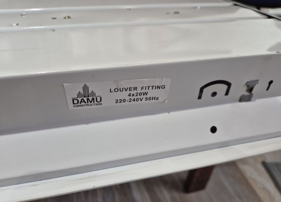 Светильники диодные под армстронг б.у.