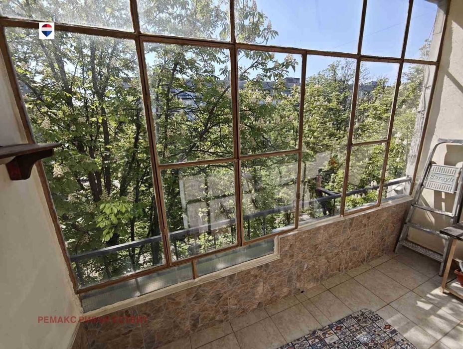 Продава се Тристаен апартамент в Русе, Възраждане - 86 кв.м за 1067 €/кв.м - Снимка #9