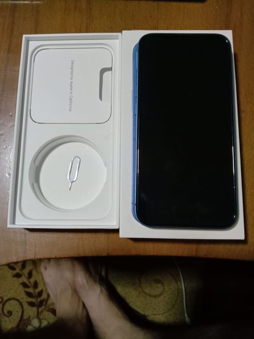 iPhone 13 128gb новый