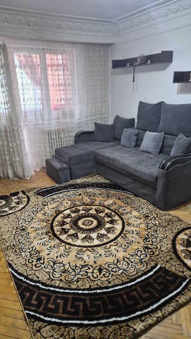 Apartament 3 camere zona Carrefour