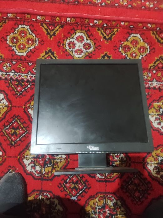 Monitor 17lik 300ming