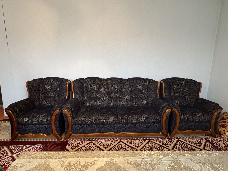 Диван хороший состояние