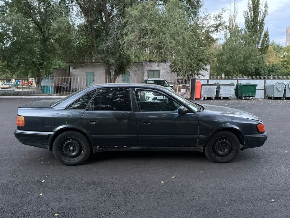 Продам ауди 100 с4