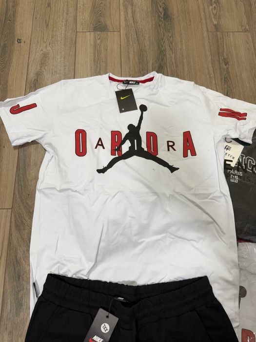 Мъжки летни екипи на едро €20