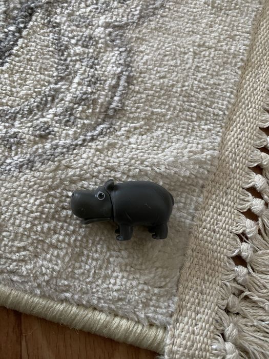 Каждая фигурка 100 тг