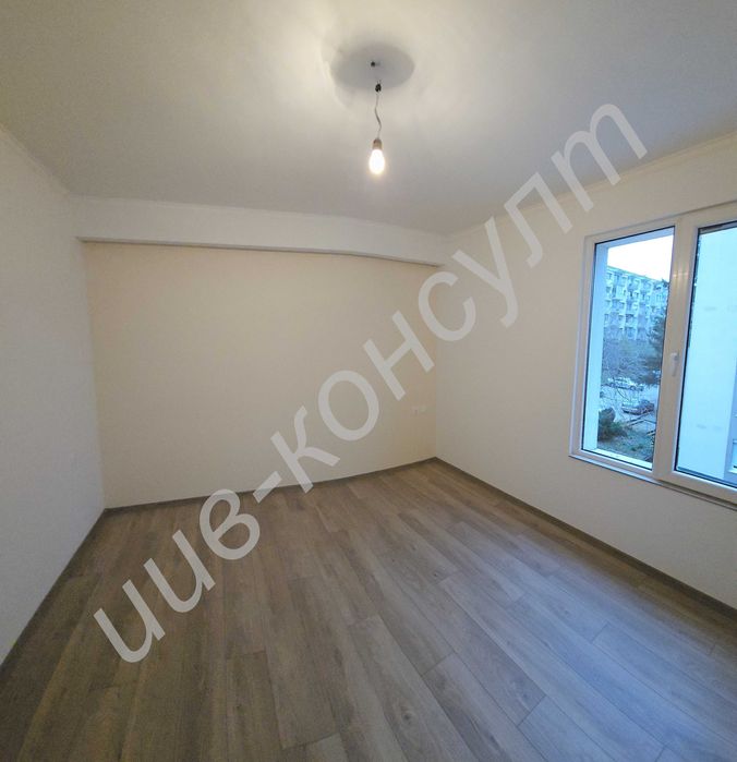 Тристаен апартамент в саниран блок, широк център гр. Велико Търново