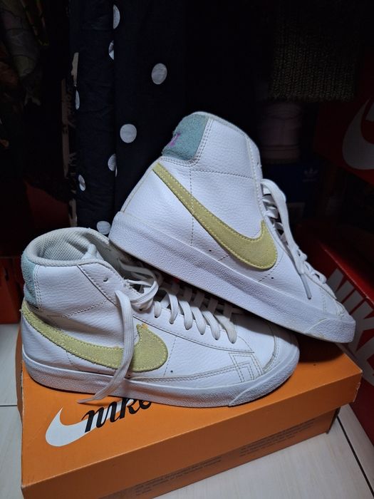 Adidasi blazer nike femei