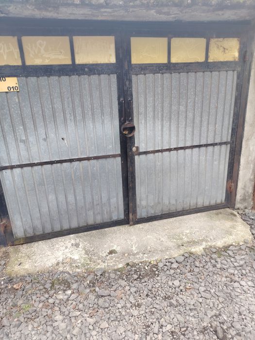 Vând apartament 3 camere