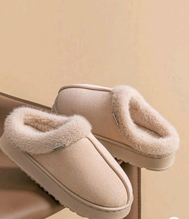 Нови Меки и топли дамски бежеви пантофи чехли