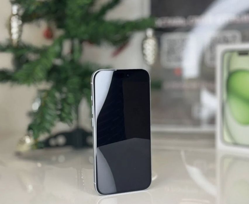 Iphone 15 128gb белый срочно