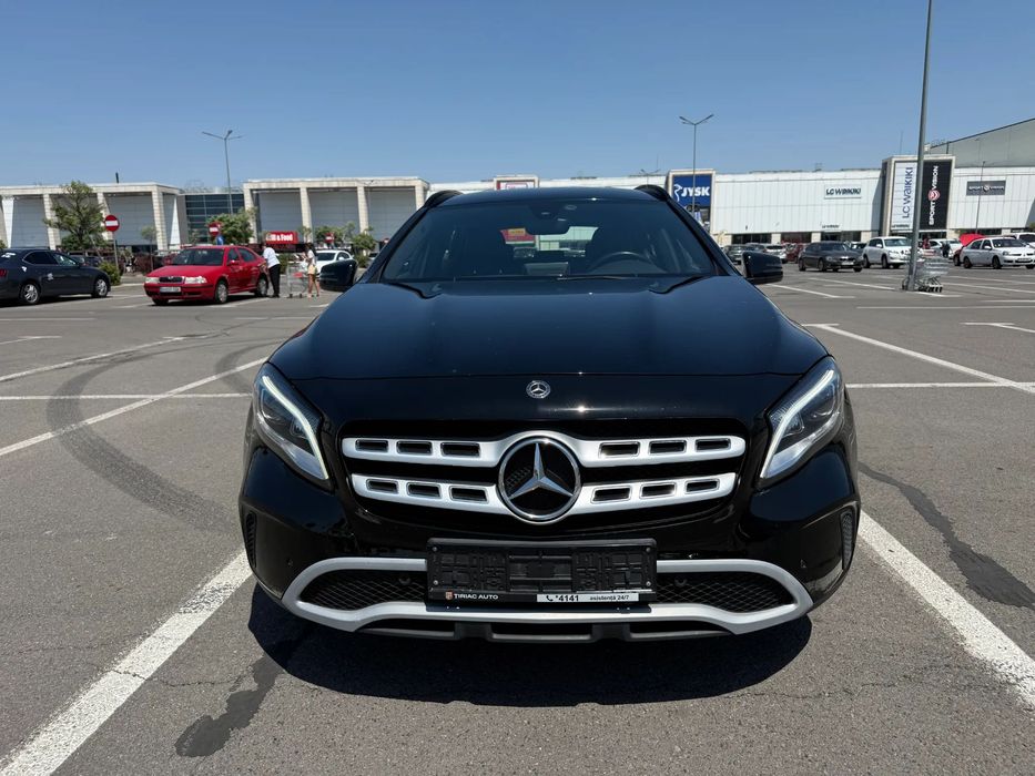 Mercedes-Benz GLA GLA 180 Autom, 74.000 km, inmatriculat 2020, seturi roti iarna+vara