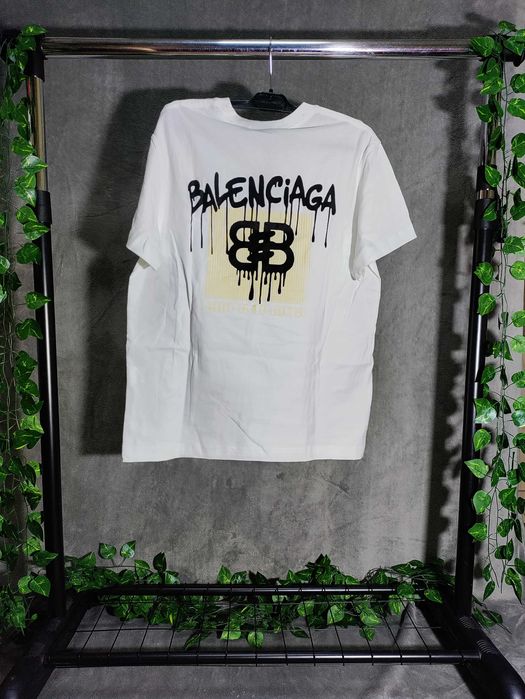 Tricou Balenciaga marimea S