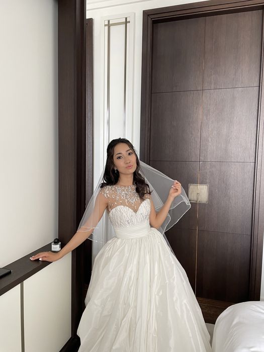 Продам свадебное платье