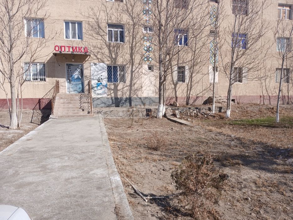 1 каватда 5 хонали квартира сотилади