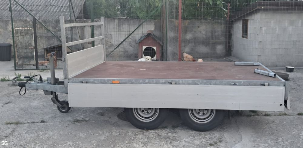 Remorca cu 2 axe sarcina 2 tone