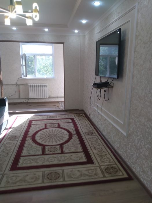 2 комнатная квартира в 11 мкр