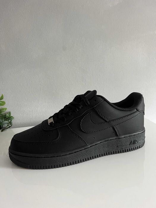 Air Force 1 Black Matte 42