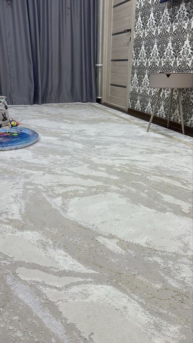 Продается ковер 2*5