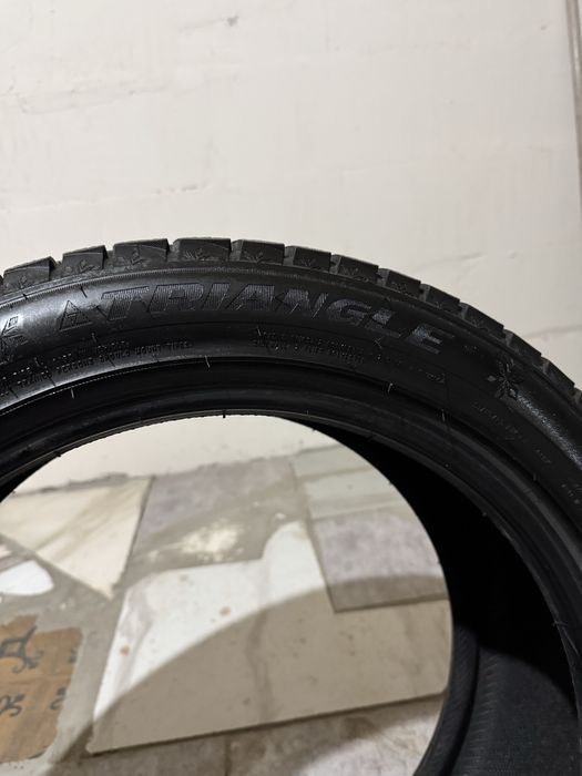 Зимние шины Triangle 235/45/R18