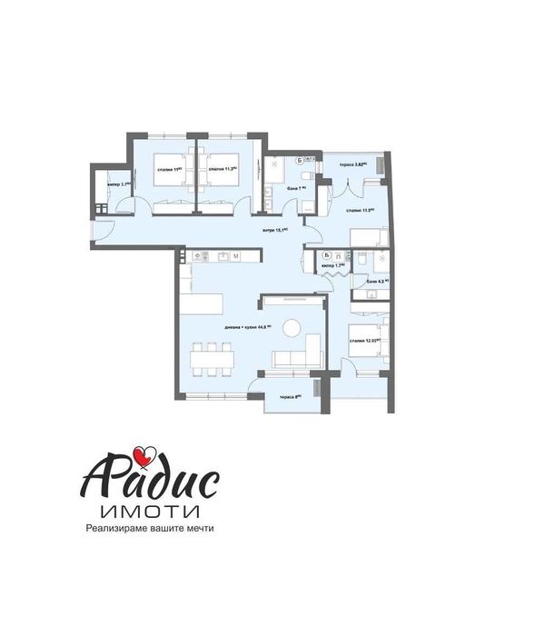 Апартамент с всекидневна и четири спални Самара 3