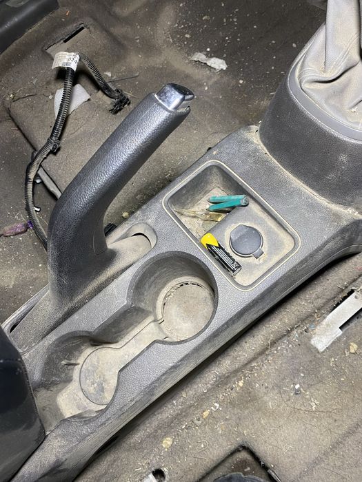 Проффесиональная  химчистка авто